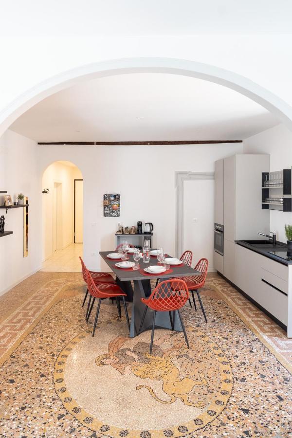 Suite Antico Seminario Verona Exteriör bild